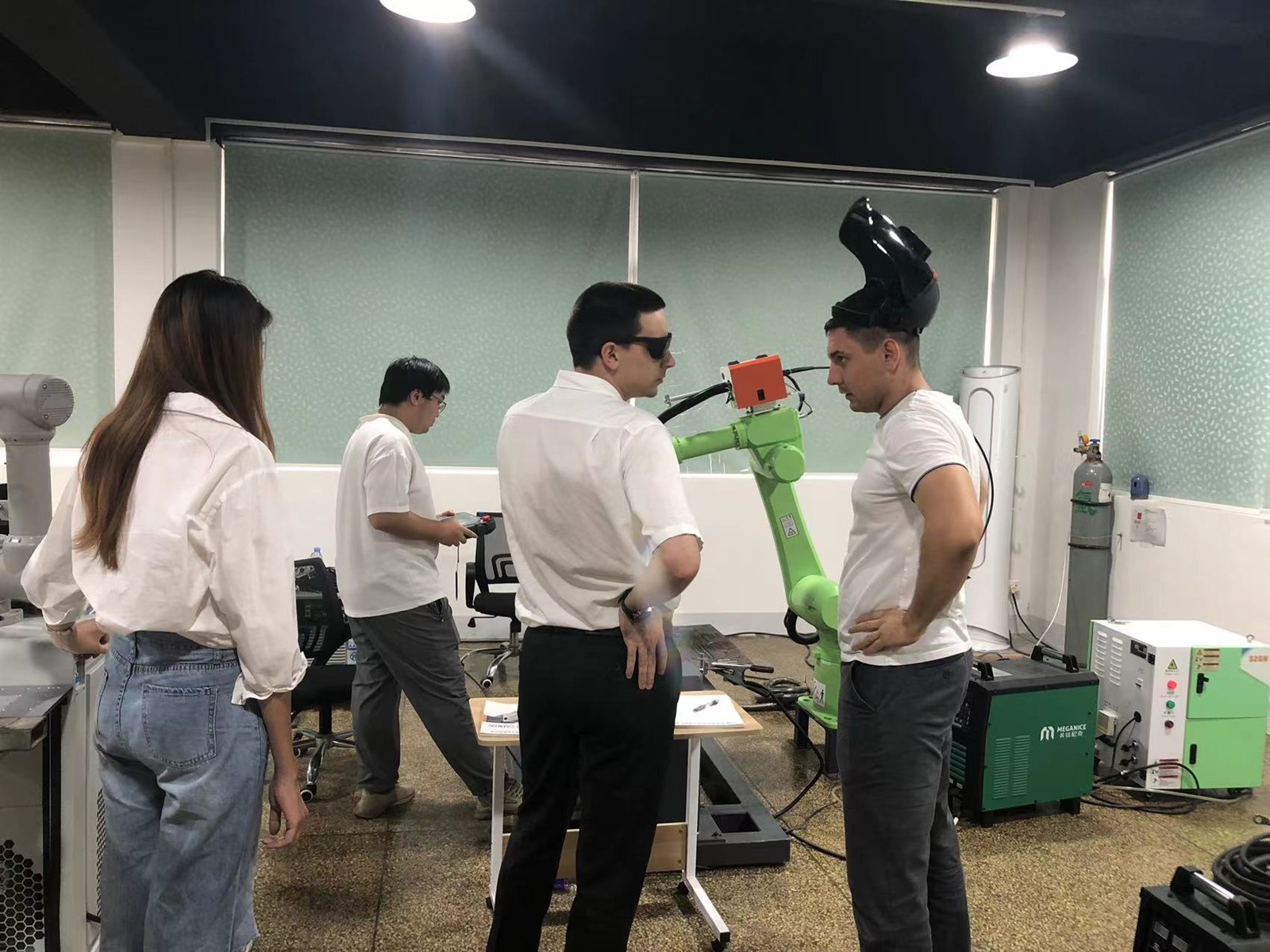 2e1280f38cb329132db363ea67025e4 2e1280f38cb329132db363ea67025e4